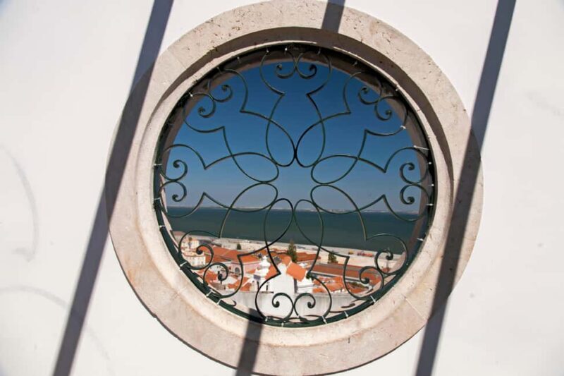 Jewish Lisbon Private Tour with Local Guide and Pickup - Key Points