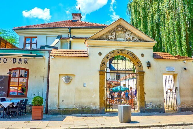 Jewish Quarter Kazimierz Guided Walking Tour in Krakow - An In-Depth Look at the Tour Experience