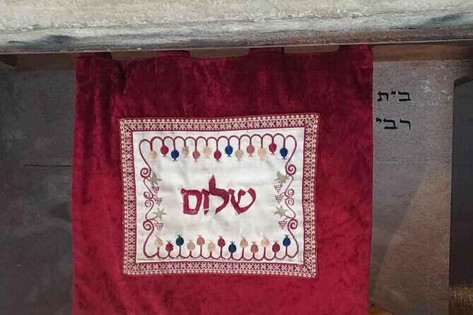 Jewish tour by Jewish Guide in Barcelona - A Deep Dive into the Jewish Heritage Tour in Barcelona