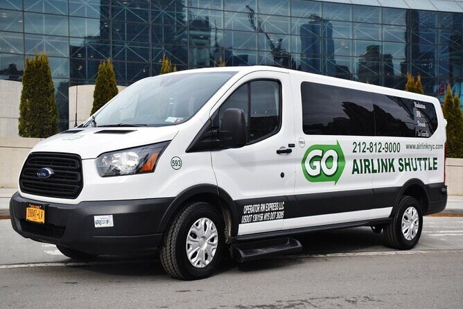 JFK to Manhattan: One Way Shared Arrival Transfer - The Details That Matter