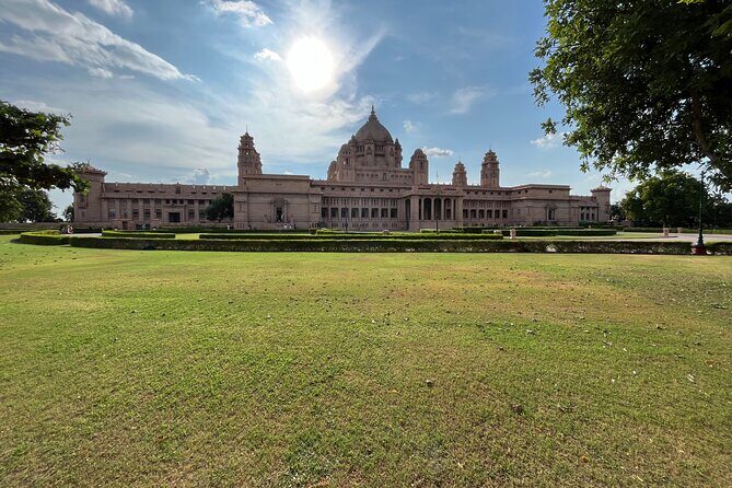Jodhpur Blue City with Mehrangard Fort Hotel Pickup and Drop - Chokhelao Garden – A Historic Green Oasis