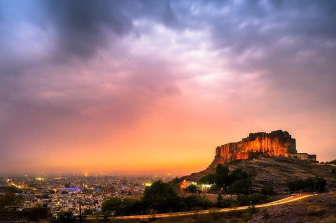 Jodhpur Walk With Kuku - Additional Perks: Snacks & Convenience