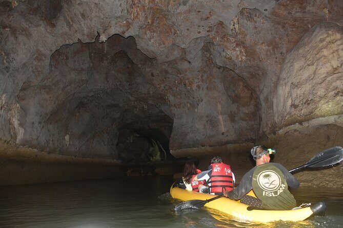 John Grays Private Hong by Starlight Tour with Sea Cave Kayaking - An In-Depth Look at the Tour Experience