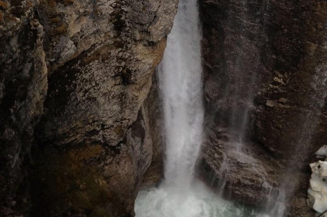 Johnston Canyon - Authentic Experiences and Authentic Guides
