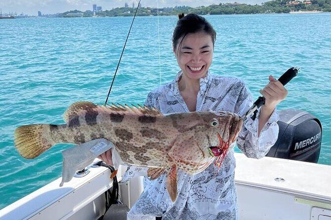 Join-in Yacht Fishing at the Southern Islands of Singapore - The Fishing Spots and Techniques
