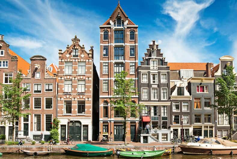 Jordaan, Anne Frank and Leidseplein tour in English - A Practical Guide to the 3-Hour Amsterdam Tour