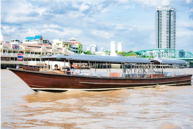 Journey along the Chao Phraya River 1-Hour Boat Charter - The Experience in Detail