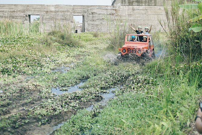 Jungle Jeep Adventure in Merapi - Exploring the Merapi Jungle Jeep Adventure