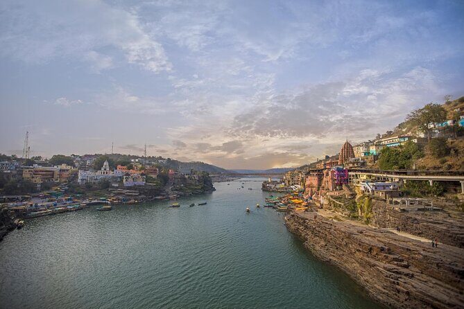Jyotirlinga Journey: Indore to Omkareshwar Private Day Trip - An In-Depth Look at the Omkareshwar Day Trip