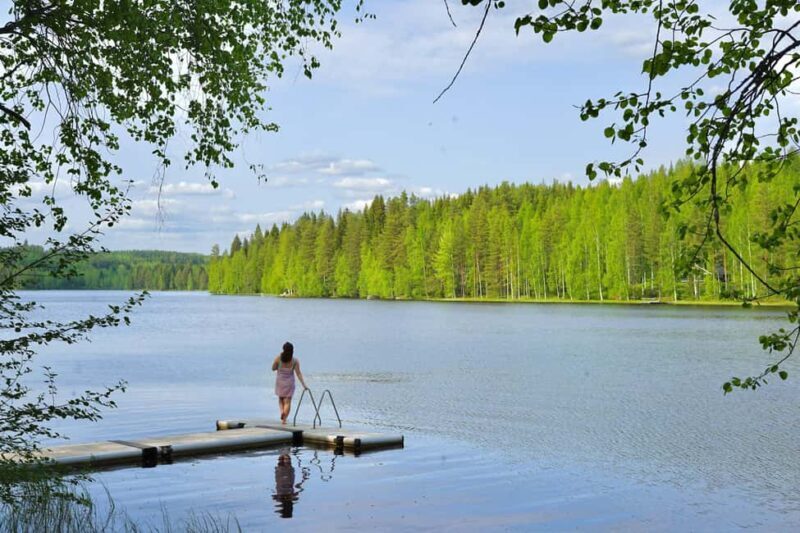 Jyväskylä: Evening Sauna with Lake Swim & Campfire Snacks - Key Points