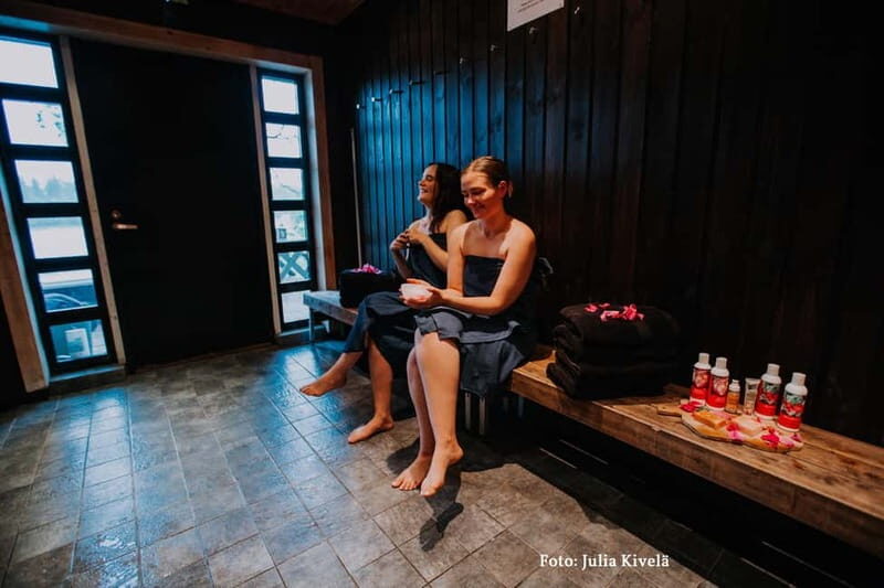 Jyvaskyla: Finnish Smoke Sauna Experience with Jacuzzis - FAQ About the Finnish Smoke Sauna Experience