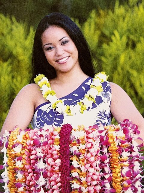 Kahului Airport: Maui Flower Lei Greeting Upon Arrival - The Sum Up
