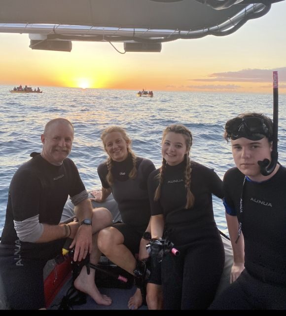 Kailua Kona: Manta Ray Night Snorkel Tour with Guide - Key Points