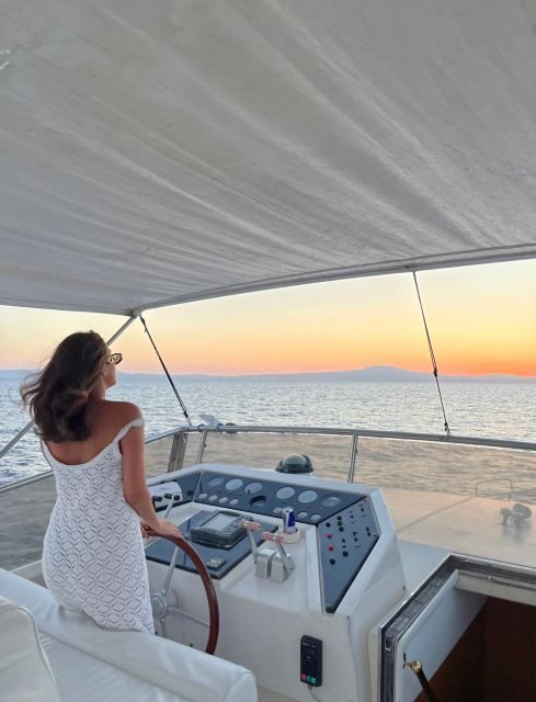 Kalamata: 2-hour Sunset cruise with local wine& fruit salads - Why This Experience Stands Out