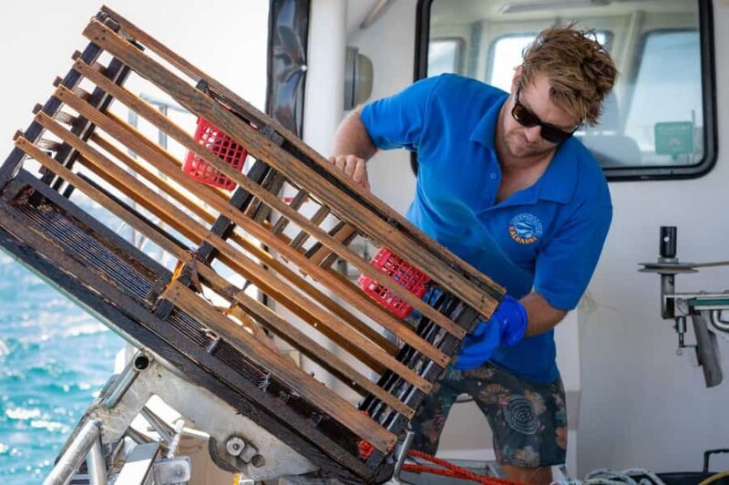 Kalbarri Crayfish Catch & Keep Tour - An In-Depth Look at the Kalbarri Crayfish Catch & Keep Tour
