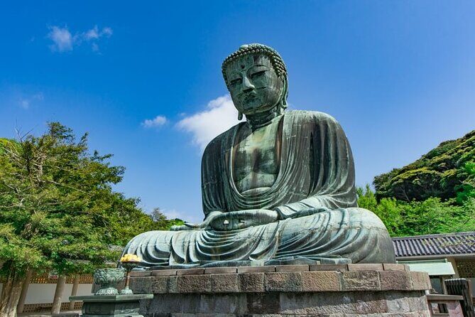 Kamakura Full Day Tour with Licensed Guide and Vehicle from Tokyo - Yuigahama Beach: Relaxing Coastal Views