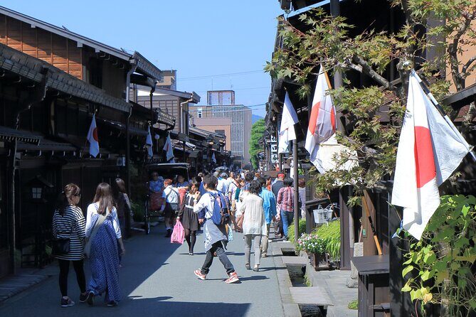 Kanazawa and Shirakawago/Photoshoot by professional photographer - The Sum Up