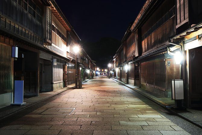 Kanazawa private 1 day/Photoshoot by professional photographer - A Deep Dive into the Kanazawa Private Photoshoot Tour