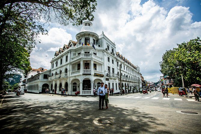 Kandy City Day Tour with a verified tour guide - The Sum Up