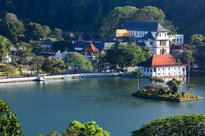Kandy Sightseeing Day Tour from Negombo (All Inclusive) - Discovering Kandy: What to Expect