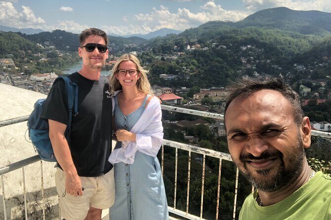 Kandy TukTuk tour with Local Tour Guide - Key Points