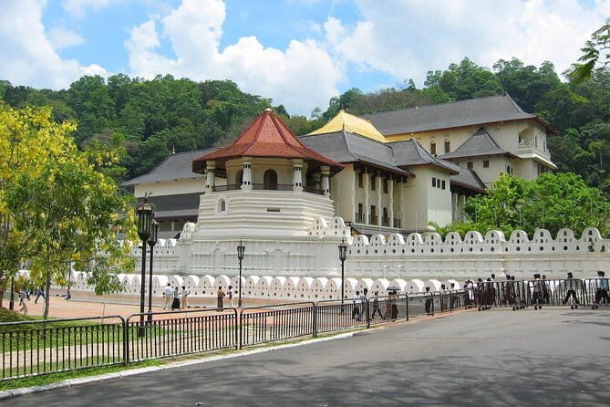 Kandyan Sensation City Tour - Key Points