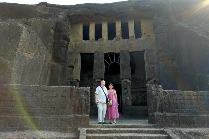 Kanheri Cave with Bollywood Studio Tour in Private Vehicle - FAQ
