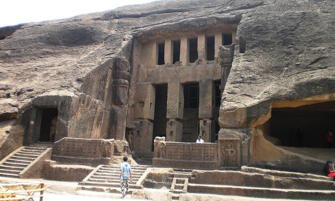 Kanheri Cave with Global Vipassana Pagoda Tour in Private Vehicle - A Day in the Life: What to Expect from the Tour
