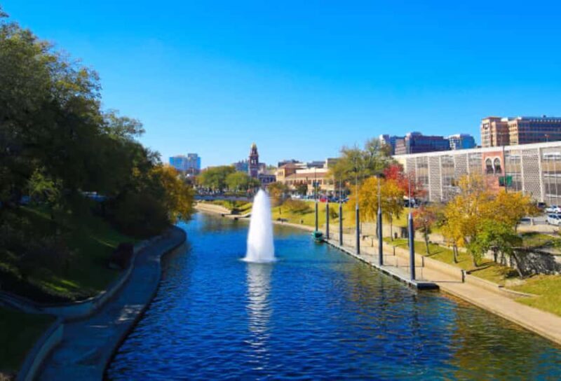 Kansas City Private Walking Tour: Art, Plazas & Museums - Discovering Kansas City’s Artistic Heart