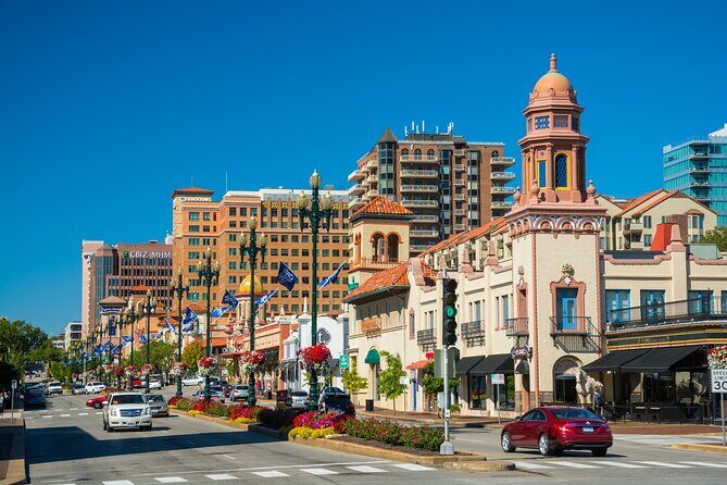 Kansas City Wander: From Plazas to Parks - An In-Depth Look at the Kansas City Wander Tour