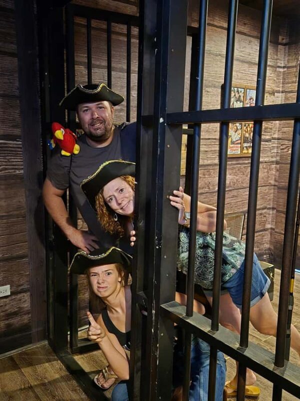 Kapolei: Blackbeard's Escape Room Experience - Key Points