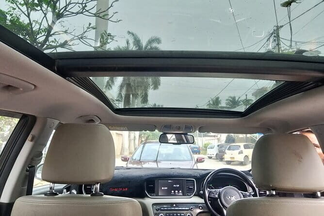 Karachi Airport Private Luxury Transport - What to Expect from Karachi Airport Private Luxury Transport
