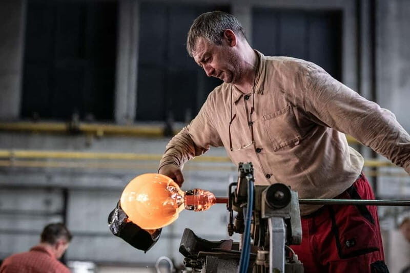 Karlovy Vary: Moser Glassworks Tour with Museum Entry - What Do Reviewers Say?