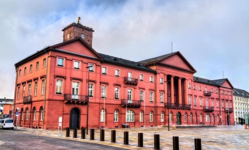 Karlsruhe: Express Walk with a Local in 90 minutes - FAQs