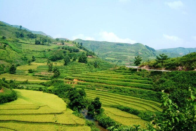 Karst Plateau Geopark Tour 3 Days 2 Nights From Hanoi - Practical Aspects of the Tour