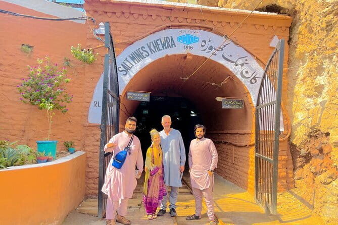 Katas Raj Temple and Khewra Salt Mines in Kalar Kahar Day Tour - Key Points