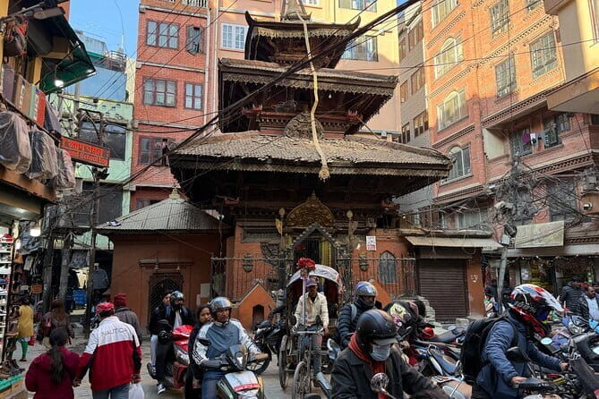 Kathmandu Rickshaw Food & Drink and Shopping Tour - Exploring Kathmandu as You’ve Never Seen It