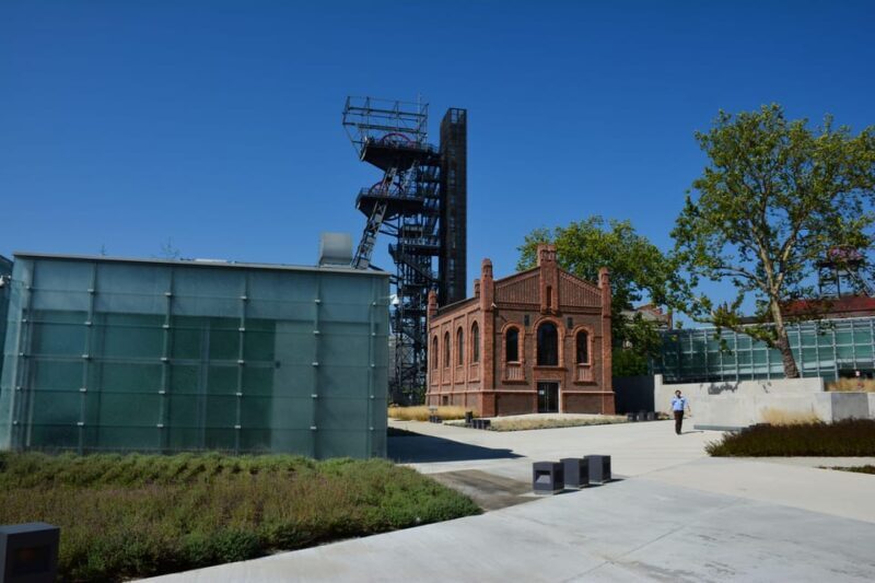 Katowice and Nikiszowiec: bicycle tour with guide - What to Expect on the Katowice Bicycle Tour