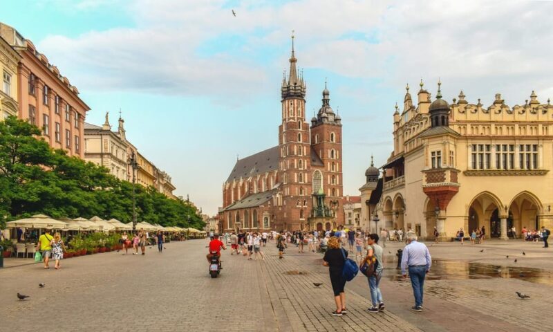 Katowice: trip to Krakow with sightseeing - The Experience for Different Travelers
