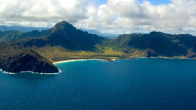 Kauai: Entire Kauai Air Tour with Window Seats - FAQ