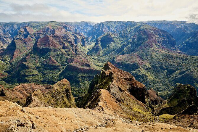 Kauai Highlights Full Day Tour from Oahu with Waikiki Pickup - Who Should Consider This Tour?