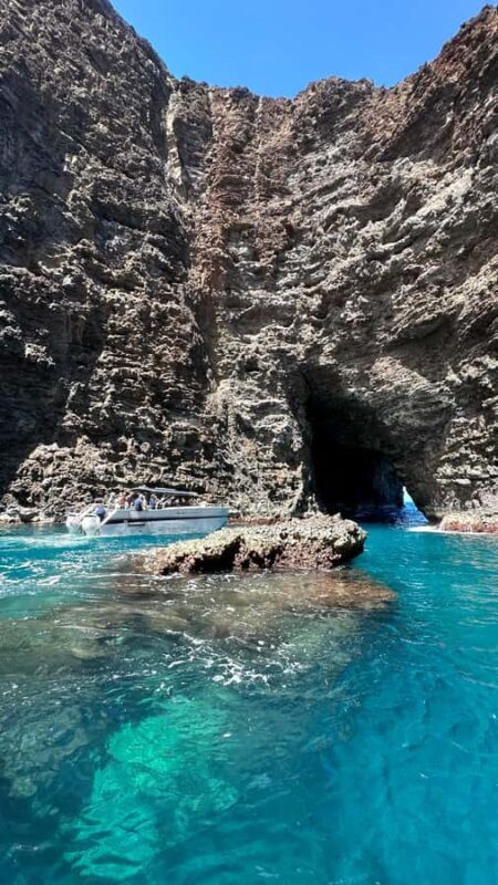 Kauai: Na Pali Coast Deluxe Power Catamaran Tour - Pricing and Value