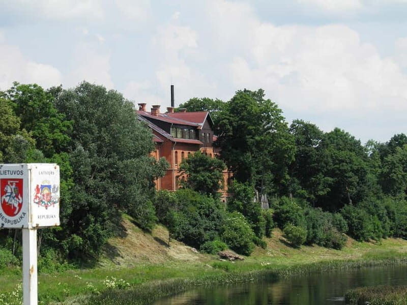 Kayak at the Latvian-Lithuanian border, biggest inland dune - Key Points