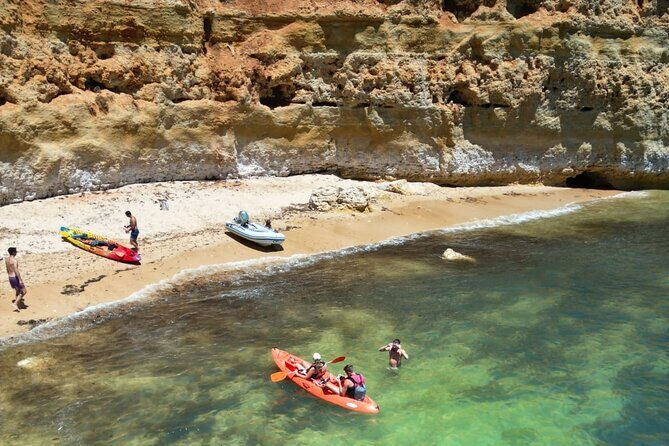 Kayak Experience with a Local - What It’s Like Paddling and Sightseeing