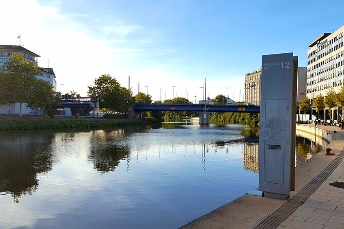 Kayak or SUP tour on the water through Saarbrücken - The Equipment and Flexibility