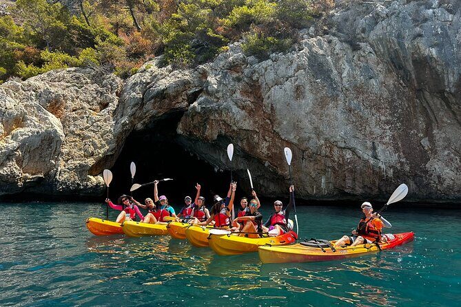 Kayak route through Cala Granadella - An In-Depth Look at the Kayak Route through Cala Granadella