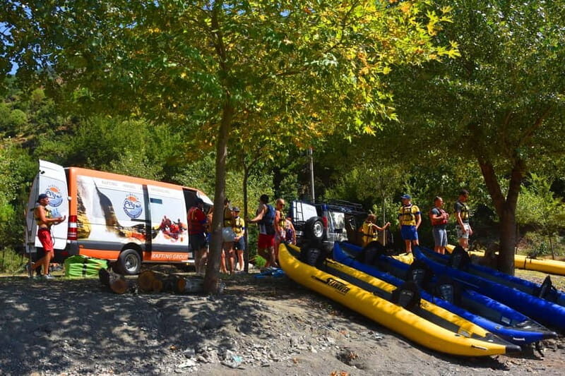 Kayak &SUP in Berat Lake, picnic lunch - FAQ