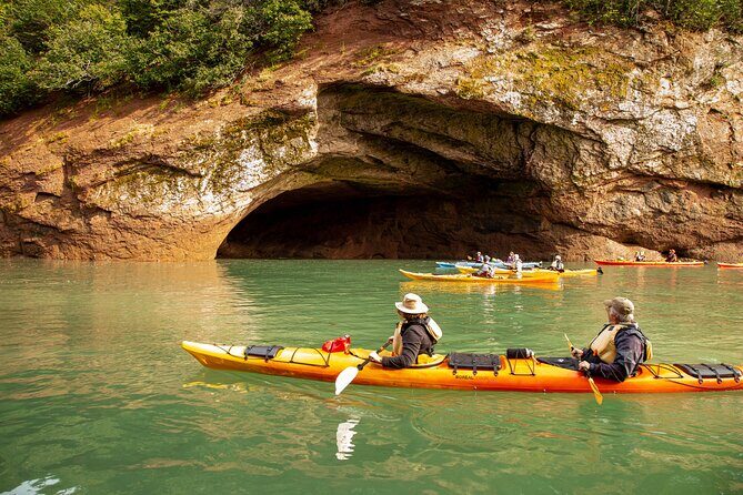 Kayak the Bay of Fundy Sea Caves - Key Points