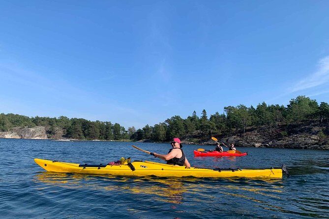 Kayak Tour in the Stockholm Archipelago with Lunch Meal - A Deep Dive into the Kayak Tour Experience