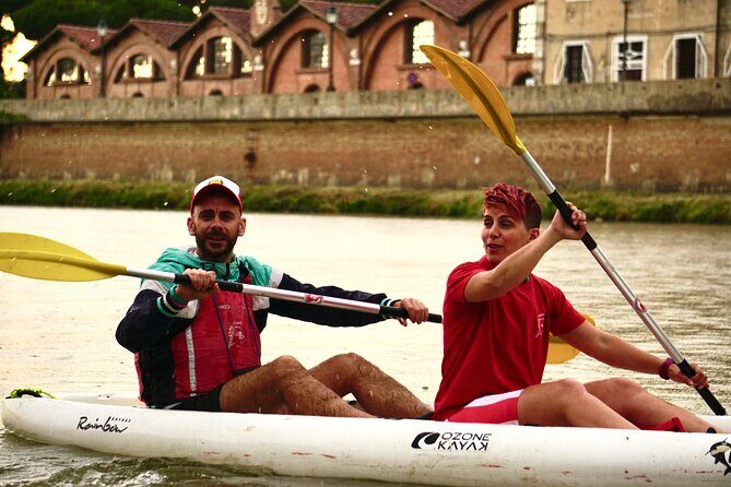 Kayak tour on the river Arno, Pisa (aperitif upon request) - FAQs